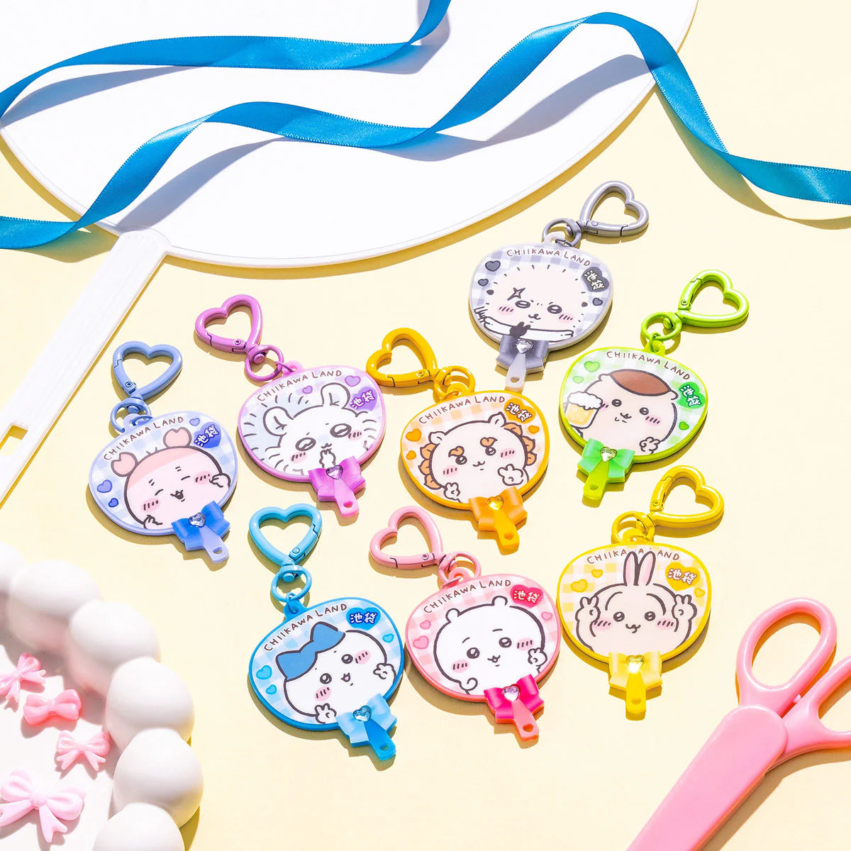 CHIIKAWA | Hachiware Fan-shaped Acrylic Keychain 71x54mm (Go! IKEBUKURO )