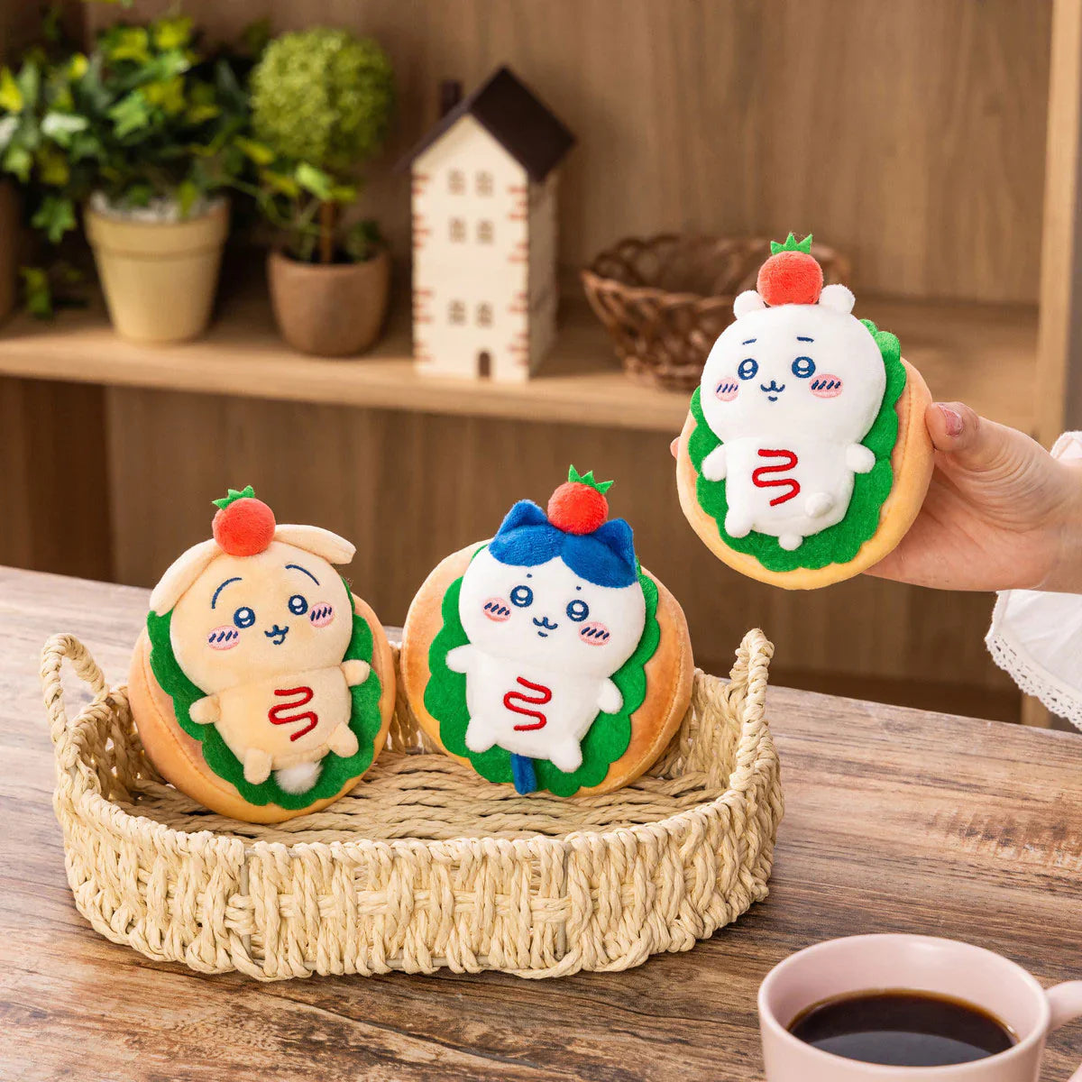 CHIIKAWA | Chiikawa Mascot Holder Plush Keychain Bag Charm 120×100×50mm (Sandwich/Hot Dog)