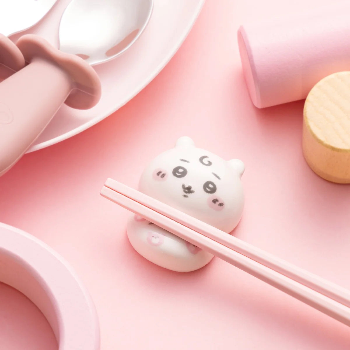CHIIKAWA | Chiikawa Porcelain Chopstick Rest 43×36×18mm (Chiikawa Baby Swaddle)
