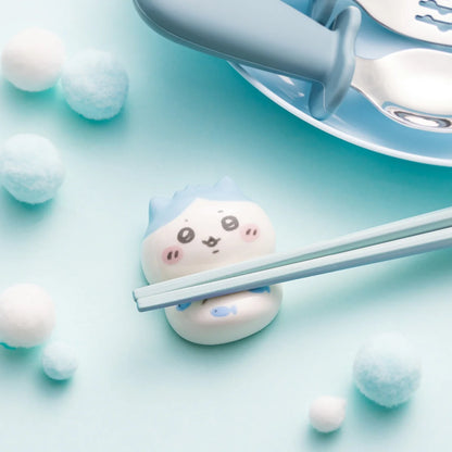 CHIIKAWA | Hachiware Porcelain Chopstick Rest 43×36×18mm (Chiikawa Baby Swaddle)