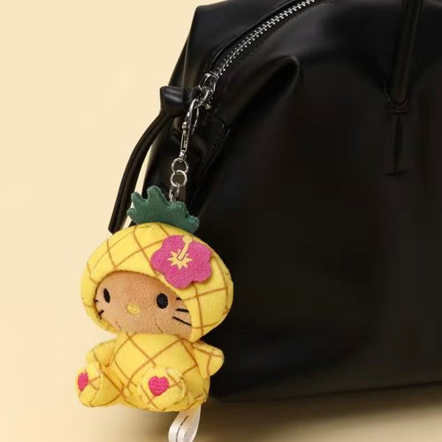 HELLO KITTY×GLOBAL WORK | Pineapple Tanned Mascot Holder Bag Charm Plush Keychain 10cm Approx. (Heisei Retro)