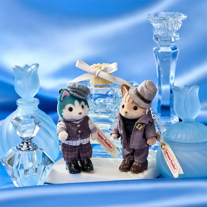【JP】Sylvanian Families Calico Cat Brother Keychain (Outing Outfit) 80x45x155+20mm