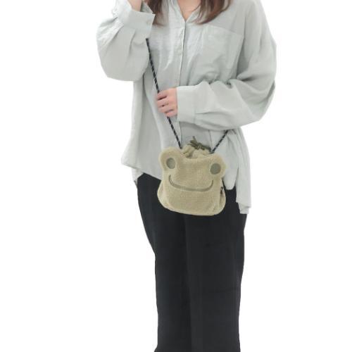 Pickles The Frog | Drawstring Bag Shoulder H18×W20×D14Cm