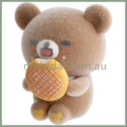 SAN-X | Rilakkuma x Mister Donut Chairoikoguma Petit Flocked Mini Figure 35x30x30mm