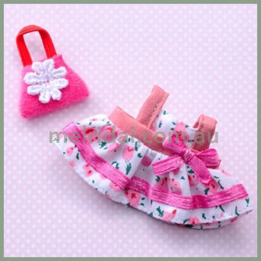 Sylvanian Families | Girls Sister’s Pink Dress Set 100 x 5 x 100mm (Dress & Bag)